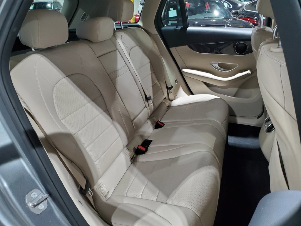 Used 2018 Mercedes-Benz GLC 300 image 19