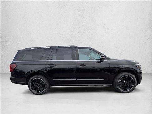 Used 2022 Ford Expedition Max Limited AWD/4WD image 4