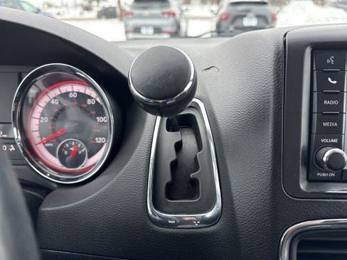 Used 2018 Dodge Grand Caravan SXT image 20