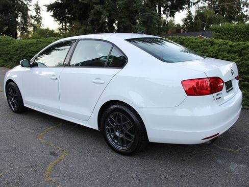 Used 2014 Volkswagen Jetta SE image 4