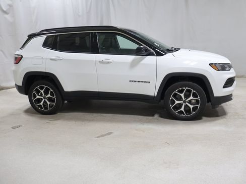 New 2026 Jeep Compass Limited AWD/4WD image 8