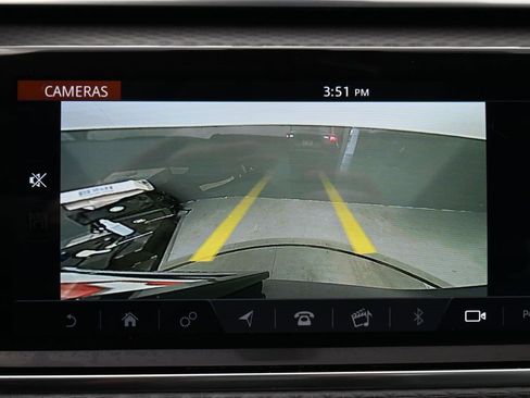 Used 2020 Land Rover Range Rover Velar R-Dynamic S image 15