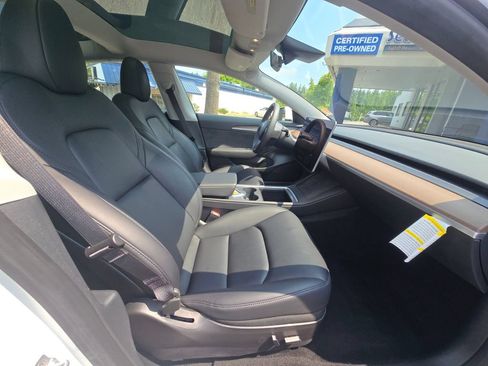 Used 2023 Tesla Model 3 Standard Range RWD image 11