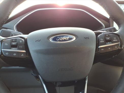 Used 2024 Ford Escape Platinum w/ Premium Technology Package image 20