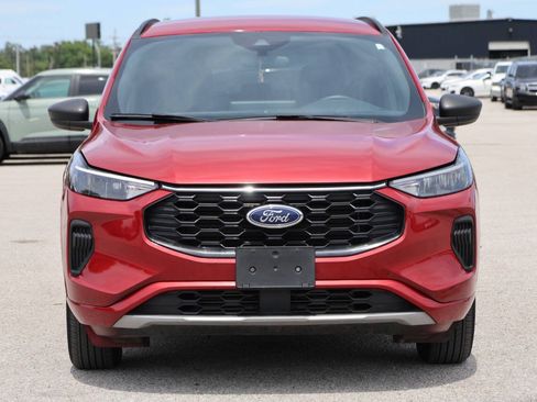 Used 2024 Ford Escape ST-Line w/ Tech Pack #1 AWD/4WD image 2