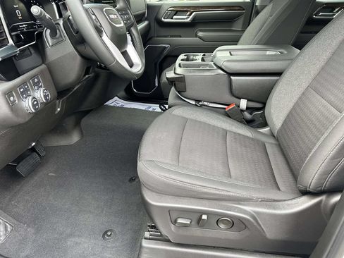 Used 2024 GMC Sierra 1500 Elevation w/ X31 Off-Road Package AWD/4WD image 16