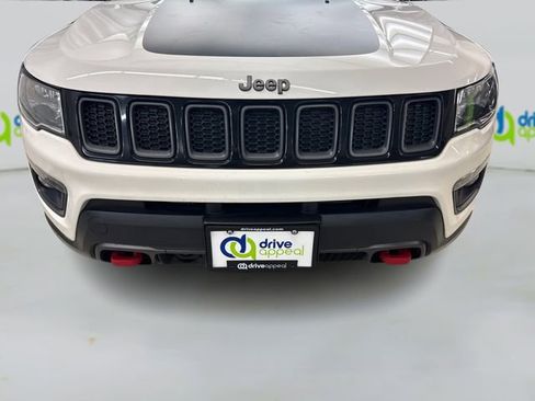 Used 2021 Jeep Compass Trailhawk image 14