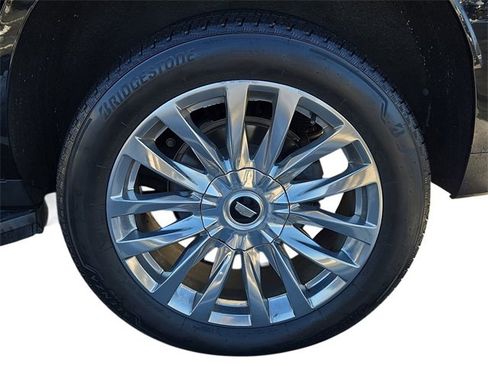 Used 2021 Cadillac Escalade Premium Luxury image 7