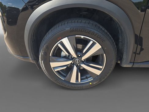 Certified 2026 Nissan Rogue SL AWD/4WD image 10