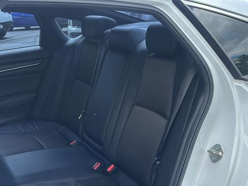 Used 2018 Honda Accord Sport image 27