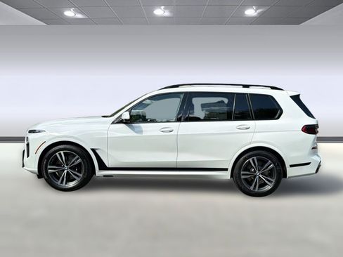 New 2027 BMW X7 xDrive40i w/ Executive Package AWD/4WD image 2