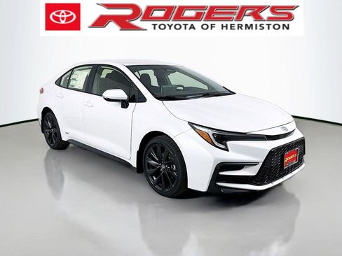 New 2026 Toyota Corolla SE w/ SE Premium Package AWD/4WD image 1