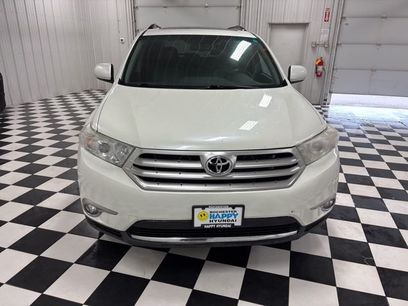 Used 2013 Toyota Highlander SE