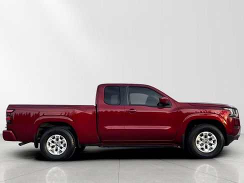 Used 2024 Nissan Frontier SV w/ Technology Package image 2