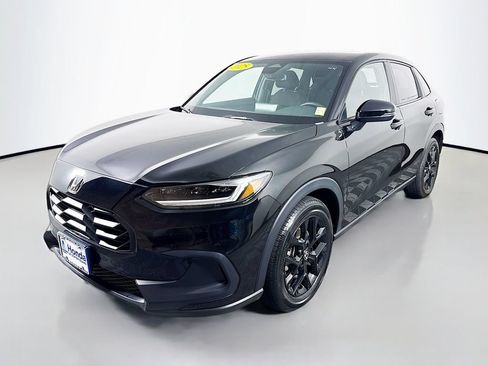 Certified 2025 Honda HR-V Sport image 3