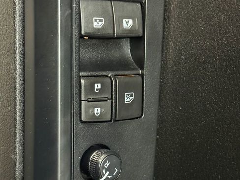 Used 2021 Toyota Tacoma SR image 22