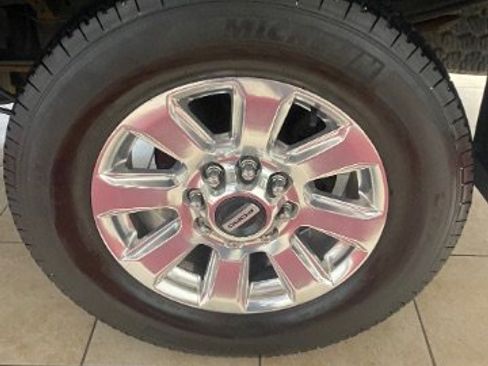 Used 2018 Ford F250 Platinum w/ Platinum Ultimate Package image 36