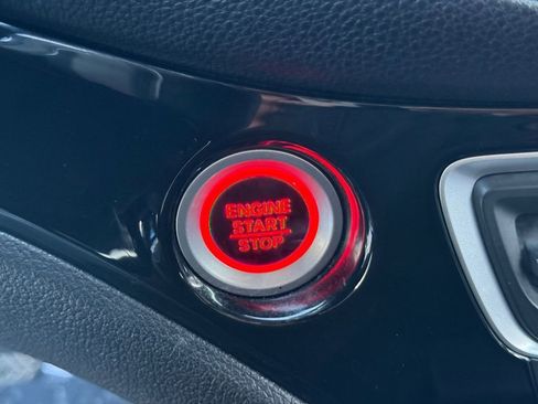 Used 2017 Honda Pilot Elite image 18