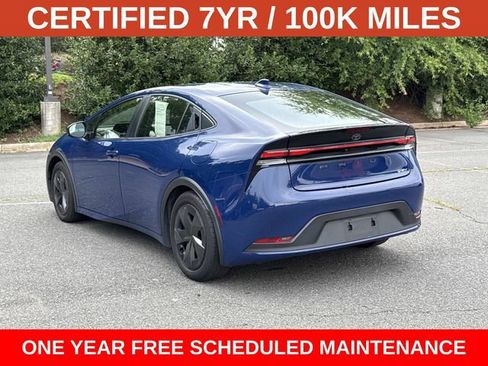 Used 2024 Toyota Prius LE FWD image 4