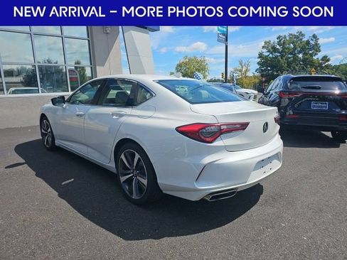 Used 2025 Acura TLX w/ Technology Package FWD image 4