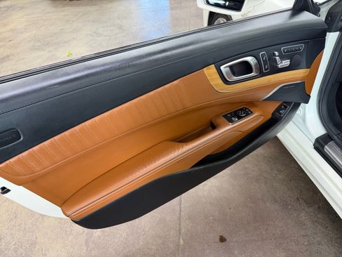 Used 2013 Mercedes-Benz SL 550 image 11