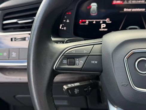 Used 2021 Audi Q8 Premium Plus w/ Premium Plus Package image 17