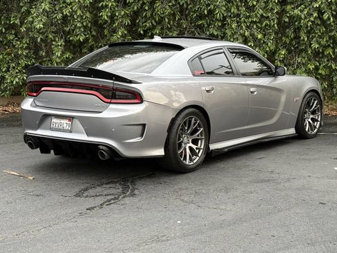 Used 2016 Dodge Charger SRT w/ Harman/Kardon Audio Group image 8