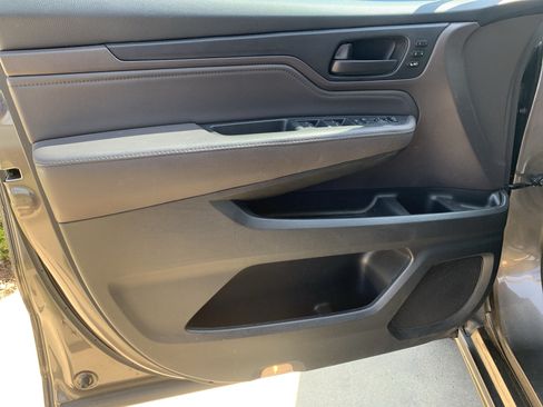 Used 2018 Honda Odyssey Touring image 14