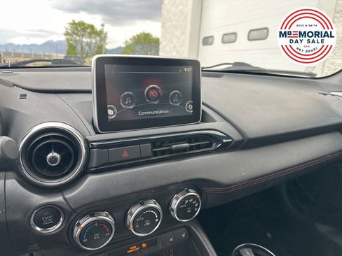 Used 2017 MAZDA MX-5 Miata RF Grand Touring RWD image 12