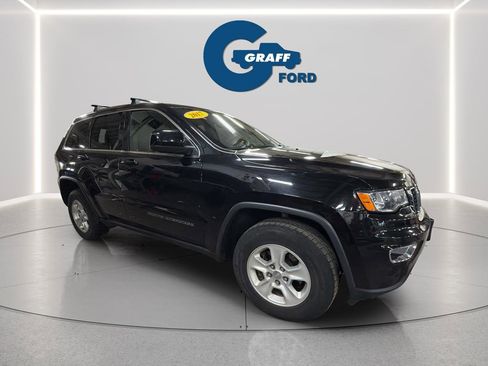 Used 2017 Jeep Grand Cherokee Laredo w/ Quick Order Package 23E AWD/4WD image 10