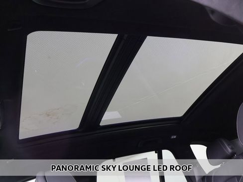 Used 2022 BMW X5 xDrive40i w/ M Sport Package image 4