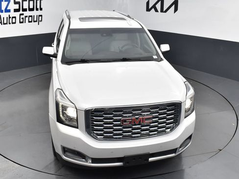 Used 2019 GMC Yukon Denali w/ Denali Ultimate Package AWD/4WD image 16