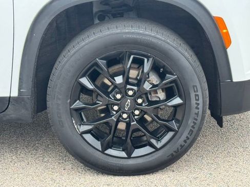 Used 2024 Chevrolet Traverse LS w/ Midnight/Sport Edition AWD/4WD image 15