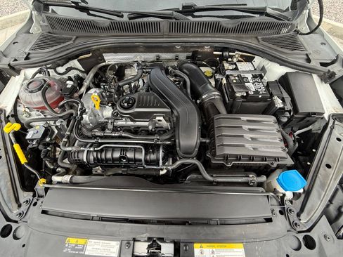 Used 2025 Volkswagen Jetta SEL FWD image 34