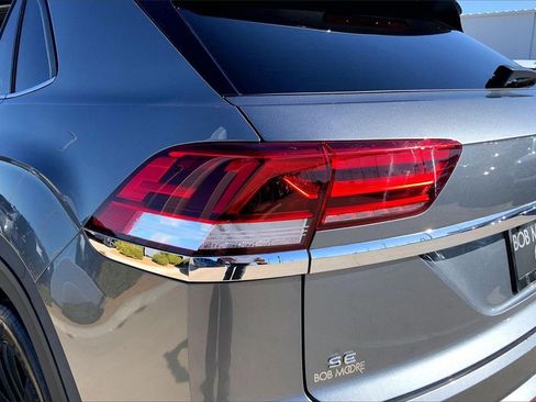 Used 2023 Volkswagen Atlas Cross Sport SE image 29