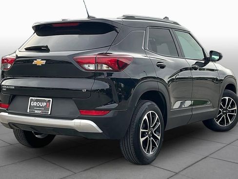 Used 2025 Chevrolet TrailBlazer LT AWD/4WD image 13
