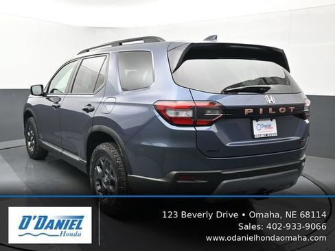 Used 2026 Honda Pilot TrailSport image 4