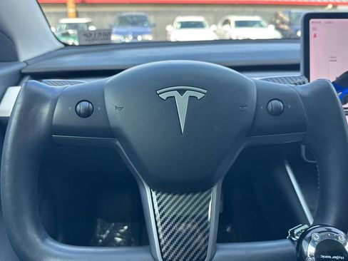 Used 2020 Tesla Model 3 Standard Range Plus image 21