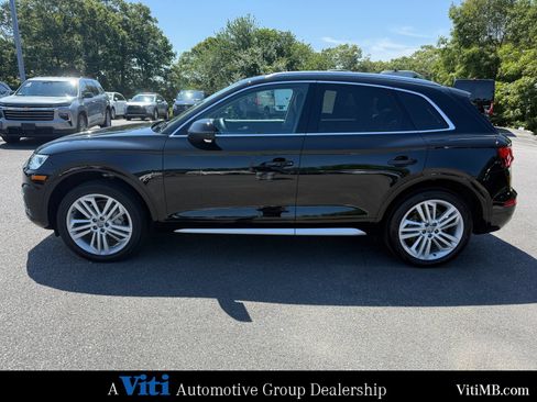 Used 2019 Audi Q5 2.0T Premium Plus w/ Premium Plus Package AWD/4WD image 5