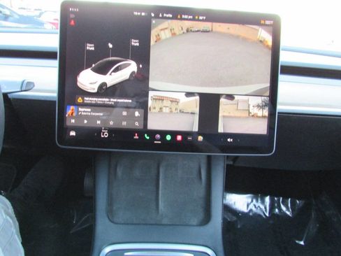 Used 2021 Tesla Model 3 Standard Range Plus image 36