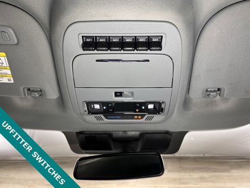 Used 2024 Ford F250 Lariat w/ Chrome Package image 17