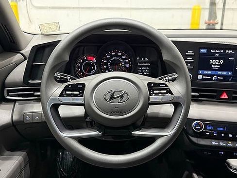 Used 2022 Hyundai Elantra SEL w/ Cargo Package image 22