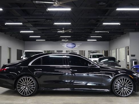 Used 2022 Mercedes-Benz S 580 4MATIC Sedan image 6
