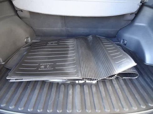 Used 2020 Toyota RAV4 Limited image 9