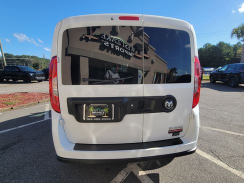 Used 2021 RAM ProMaster City Tradesman SLT image 9