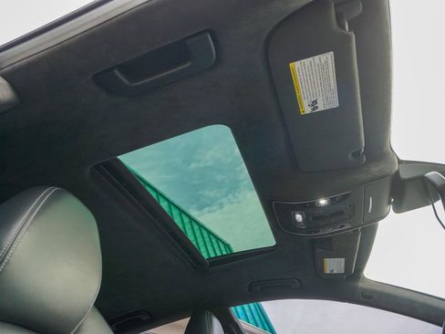 Used 2017 Audi RS 7 Prestige w/ Carbon-Optic Package image 30