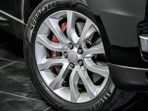 Used 2017 Land Rover Range Rover Sport Supercharged image 3