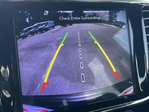 Used 2020 Jeep Grand Cherokee Altitude AWD/4WD image 18