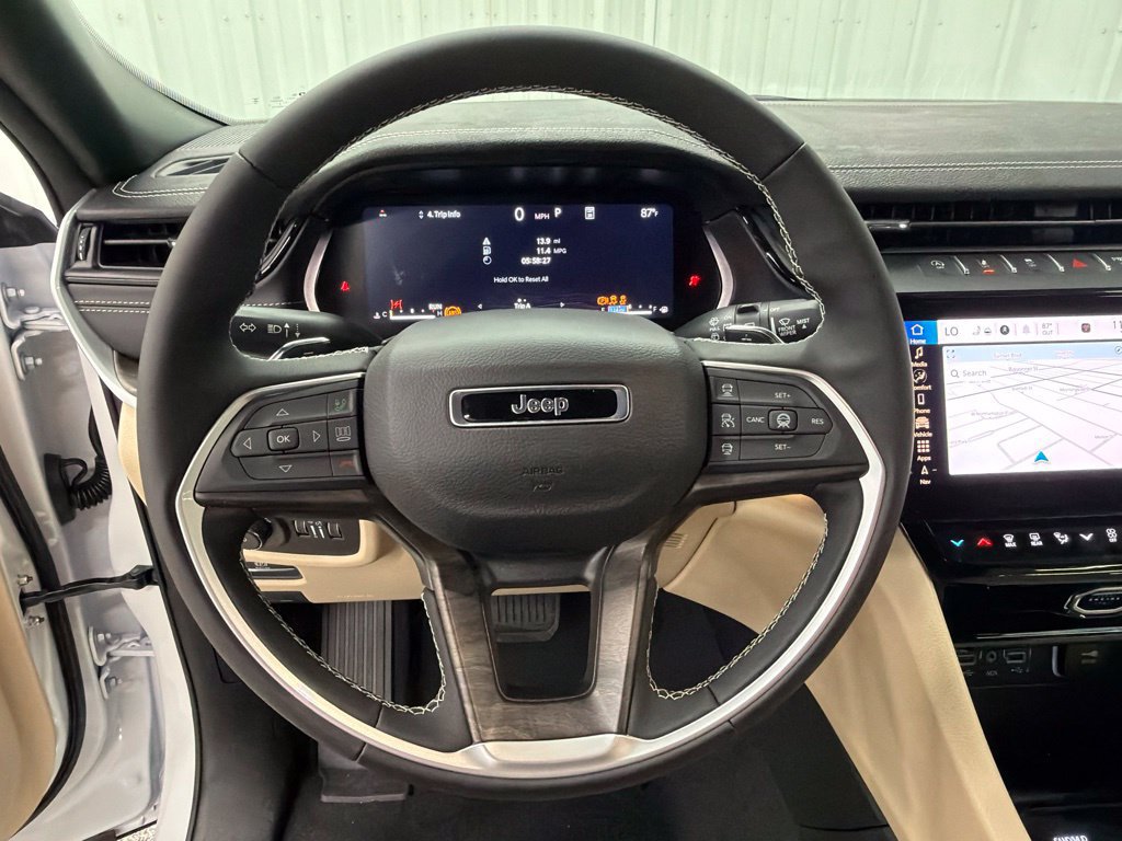 New 2026 Jeep Grand Cherokee Limited AWD/4WD image 21
