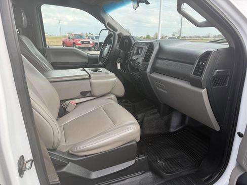 Used 2019 Ford F250 XL w/ Power Equipment Group image 27